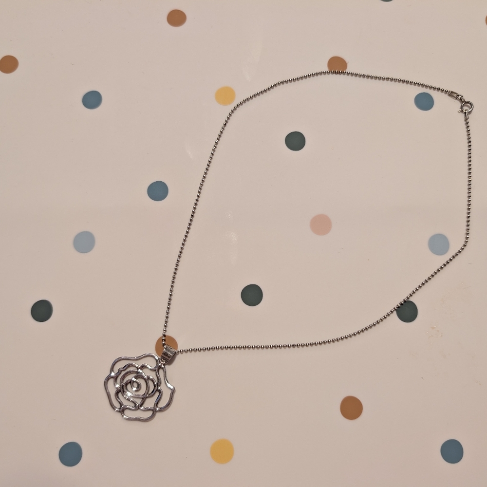 Elegant Sterling Silver Rose Pendant Necklace